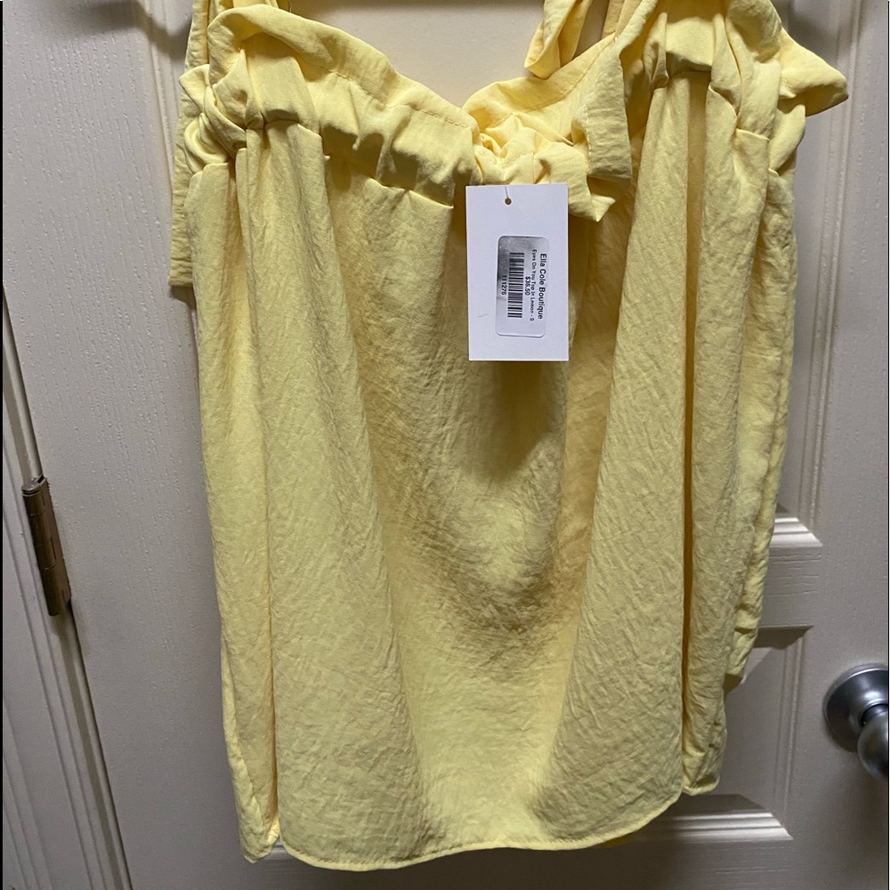 Fun adjustable top - Picture 2 of 4